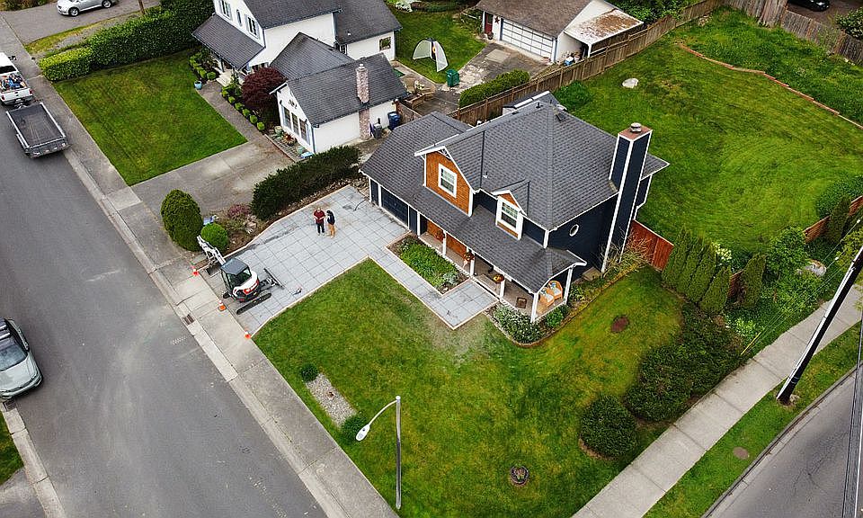 2nd image of 9202 50th Pl W