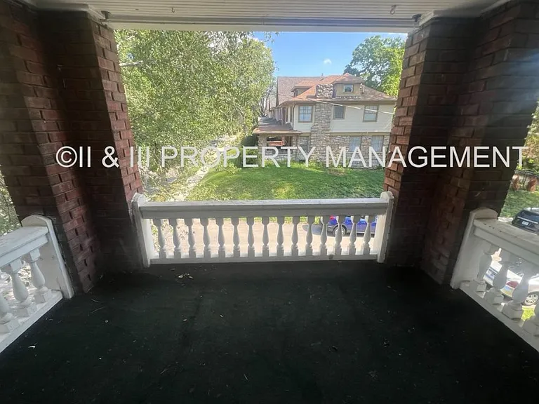 221 W 37th St #1W — Photo 10