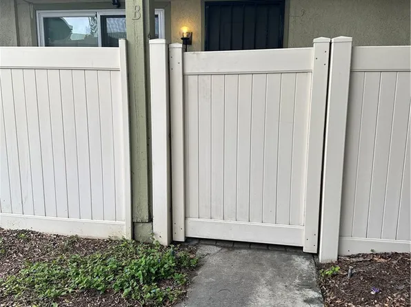 1051 W Francis St APT B, Ontario, CA 91762