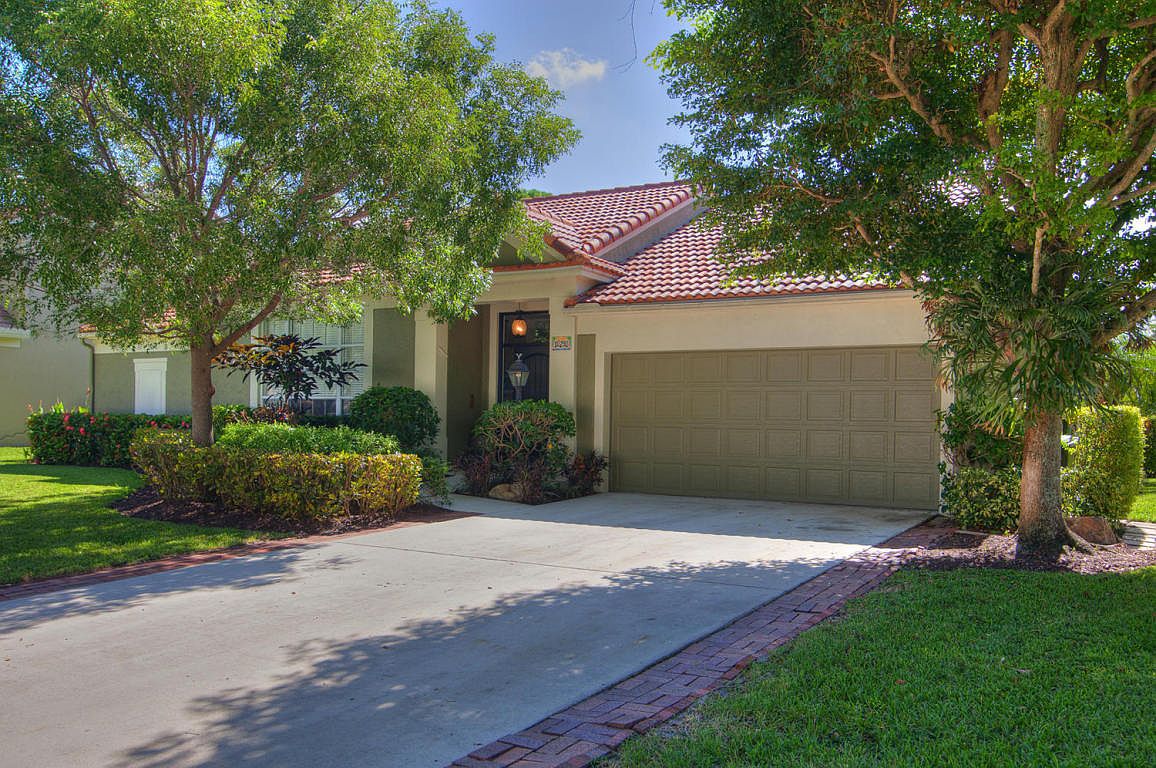 10240 Hunt Club Ln, Palm Beach Gardens, FL 33418 | Zillow