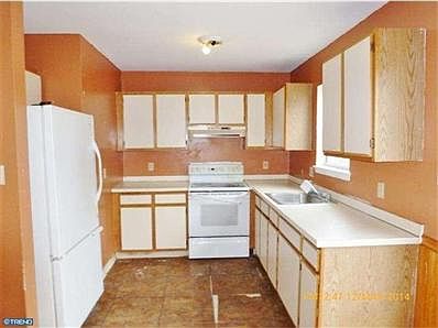 4th image of 96 Cole Blvd