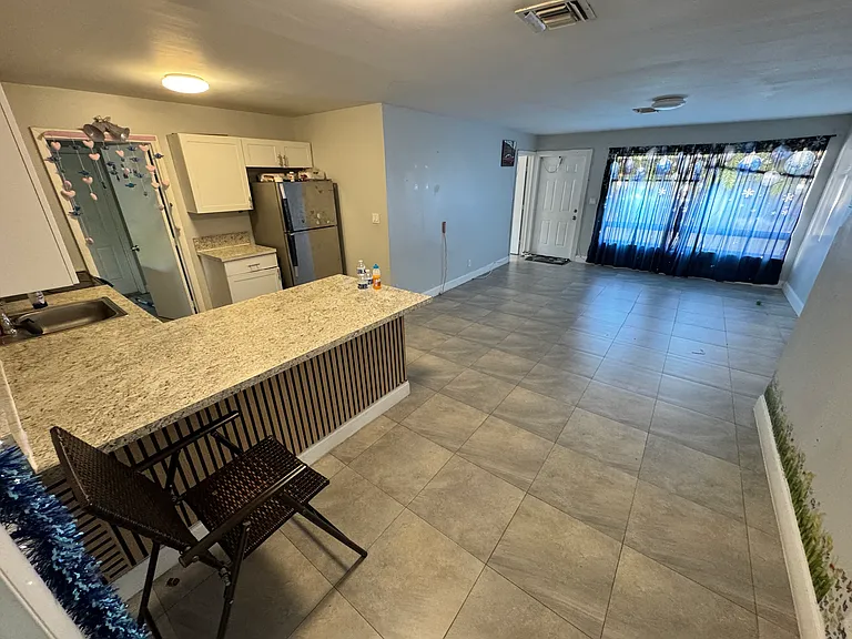 1296 NW 24th Ave — Photo 4
