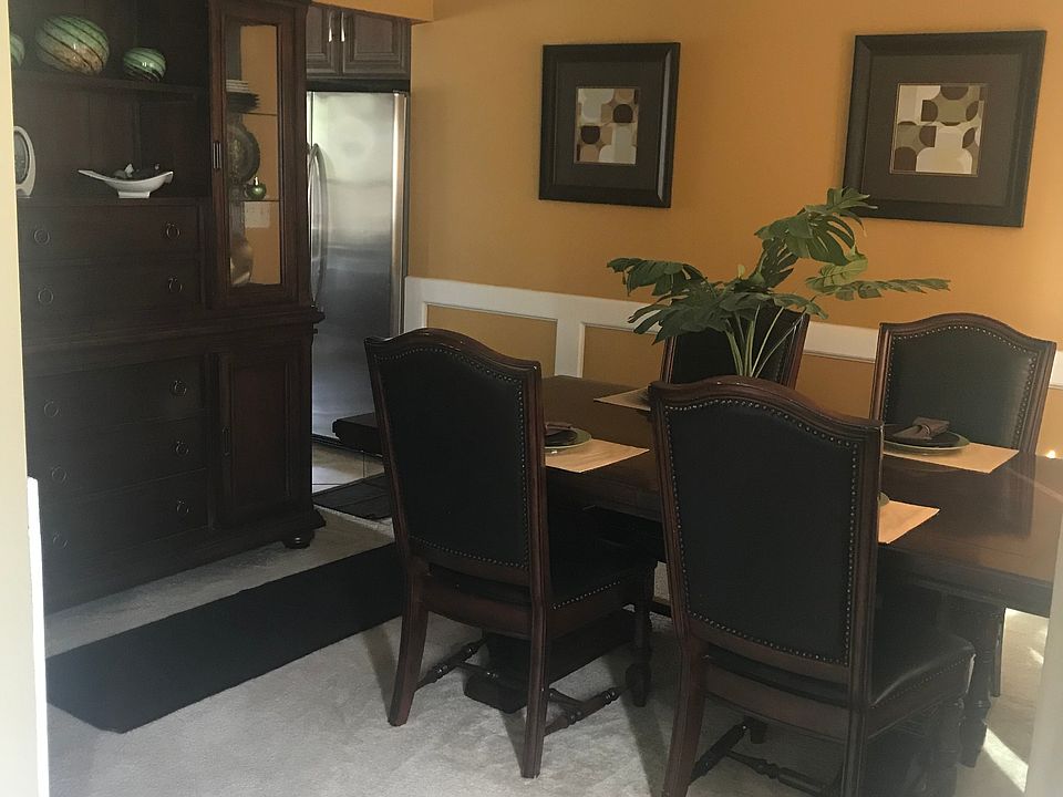 Formal dining room