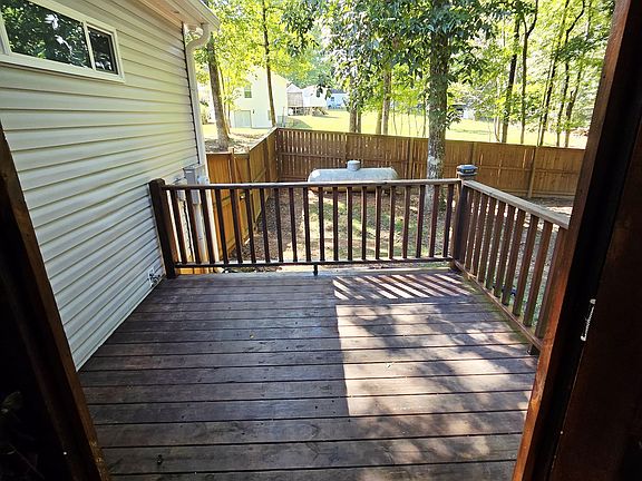 5th image of 460 Cooley Woods Rd