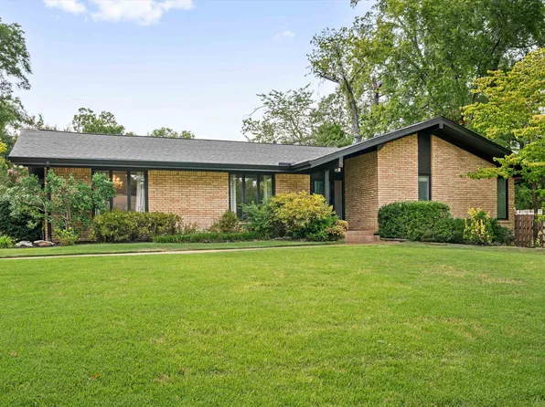 19 E Yates Rd S, Memphis, TN 38120