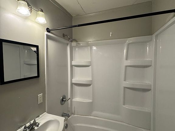 3rd image of 1801 17th St #1W
