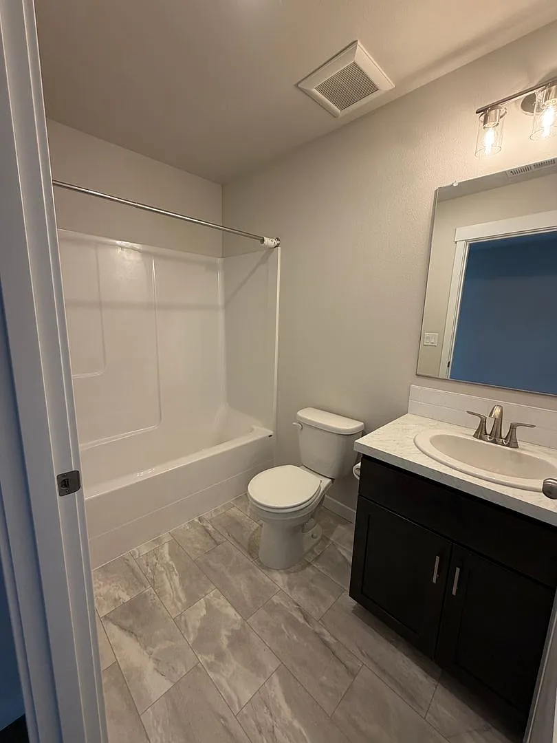 Pet Friendly Home in Mae Valley — Photo 2