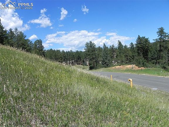 3rd image of 4144 Cheyenne Dr