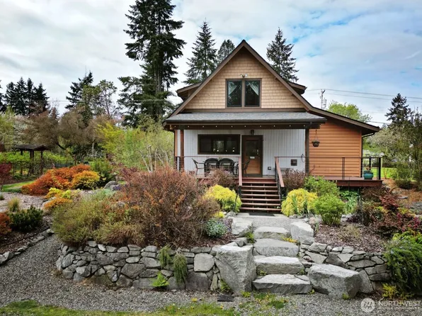 2702 Gull Harbor Road NE, Olympia, WA 98506