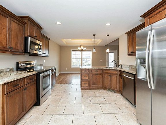 2nd image of 328 Abeline Dr