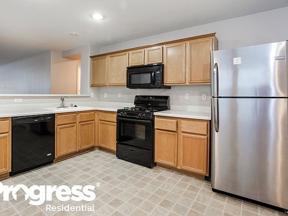 5th image of 8595 Shady Pines Dr