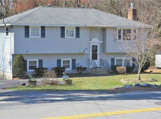 83 Turnpike Rd, Chelmsford, MA 01824