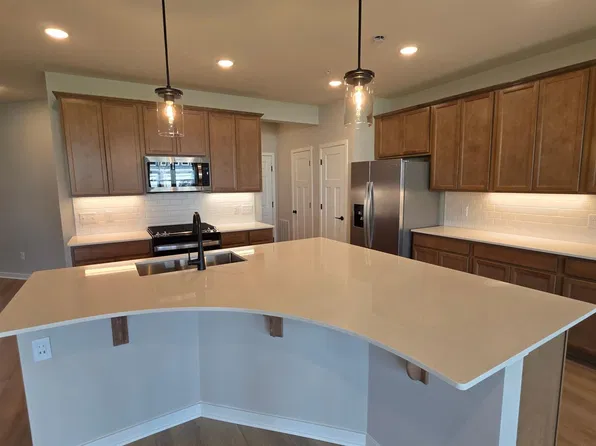 19206 Goldenrod Trl, Corcoran, MN 55374