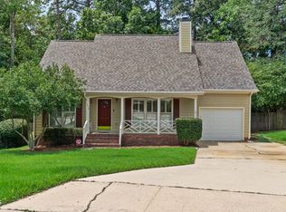 111 Brook Hollow Ct, Cary, NC 27513