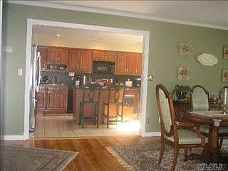 3rd image of 9 Strawberry Ln