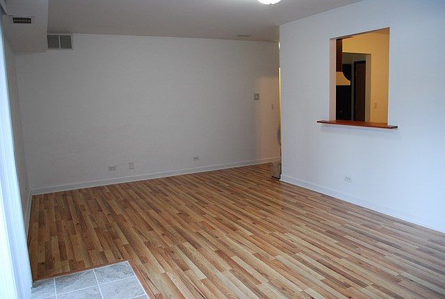 1st image of 640 Perrie Dr APT 104