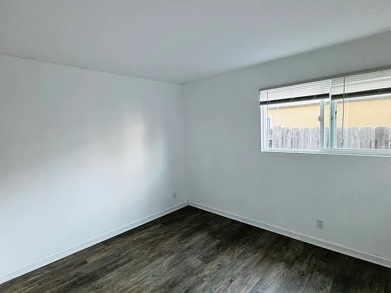641 Adobe Cir — Photo 23