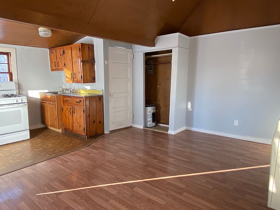 1st image of 181 Ulster Ave #3