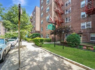 103-103 94th Ave #2E, South Richmond Hill, NY