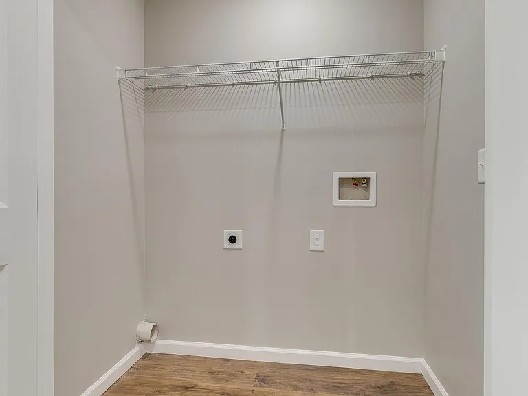 Bristol View Townhomes — Photo 9