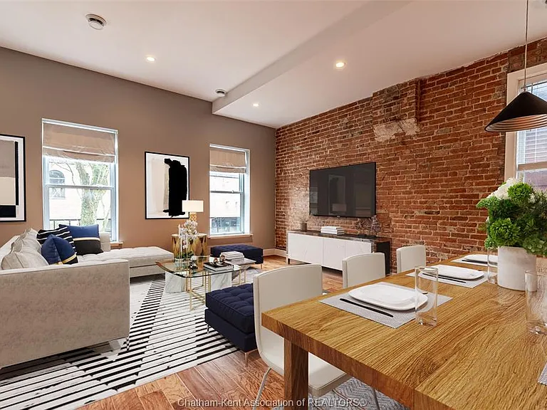 69 King St W #202 — Photo 8