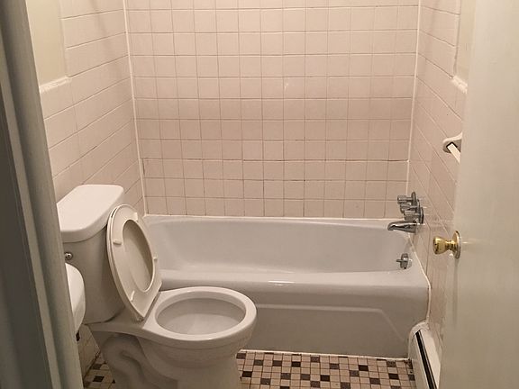 2nd image of 6007 Lawndale Ave #2
