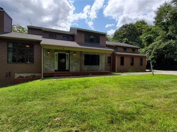 55 Lynnrich Drive West, Thomaston, CT 06787