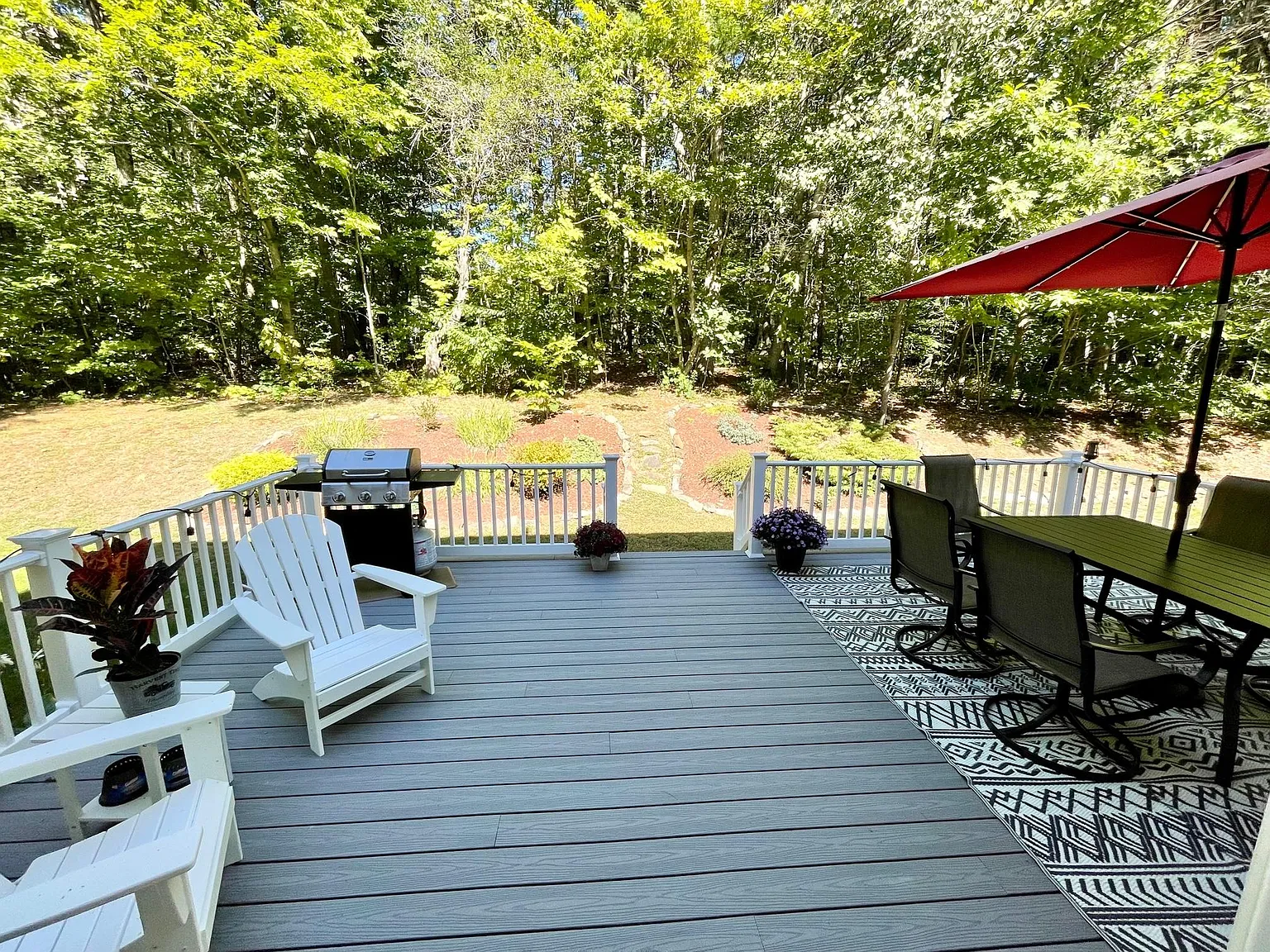 4 bed, 2.5 bath, 2813 sqft, $3,500 — Photo 1