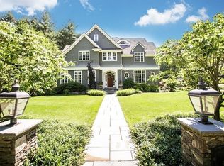 236 Grove St, Wellesley, MA 02482