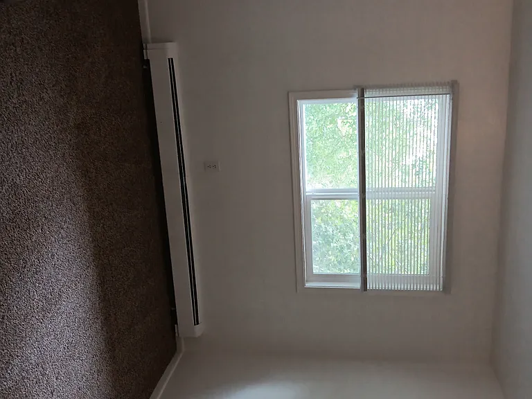 Eagle Crest Manor — Photo 5