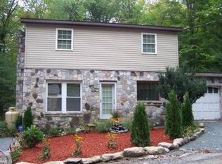 312 Branch Rd, Greentown, PA 18426