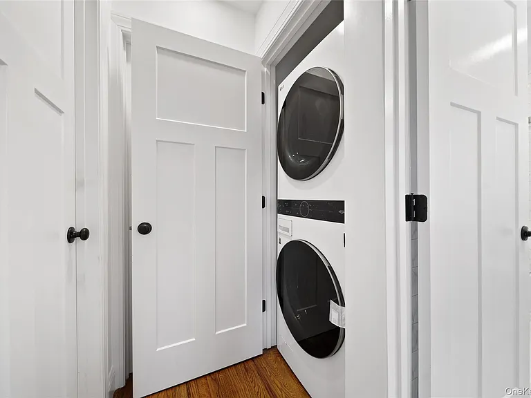 3914 Waverly Ave #2 — Photo 9