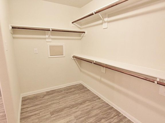 4th image of 5442 Long Arbor Ln