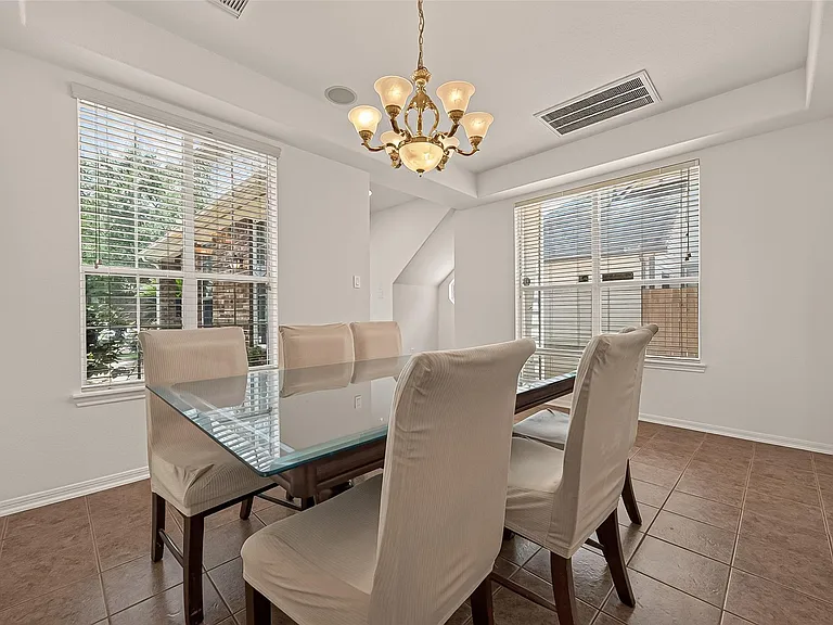 6118 Breezy Hollow Ln — Photo 10