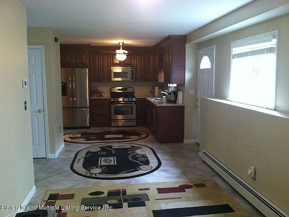 3rd image of 426 Harold Ave #1