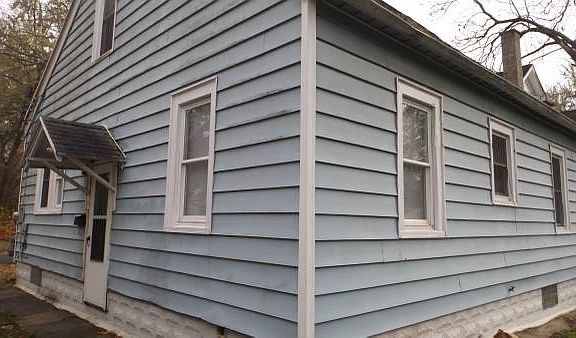 2nd image of 1519 N Church St