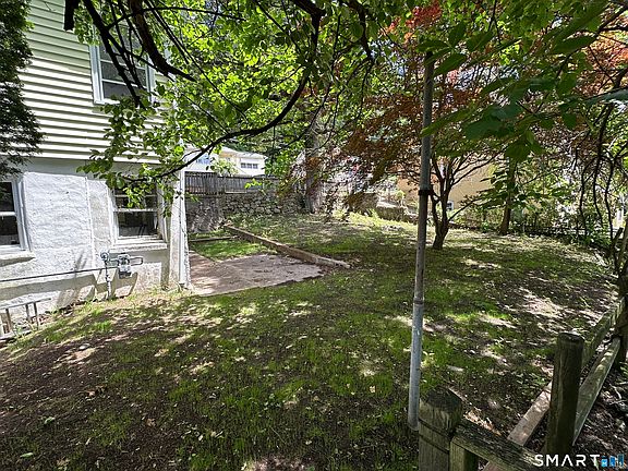 3rd image of 461 North Walnut Street
