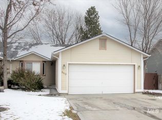 560 N Locust Ave, Kuna, ID 83634