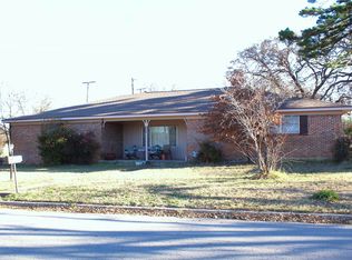899 N Charlotte Ave, Stephenville, TX 76401