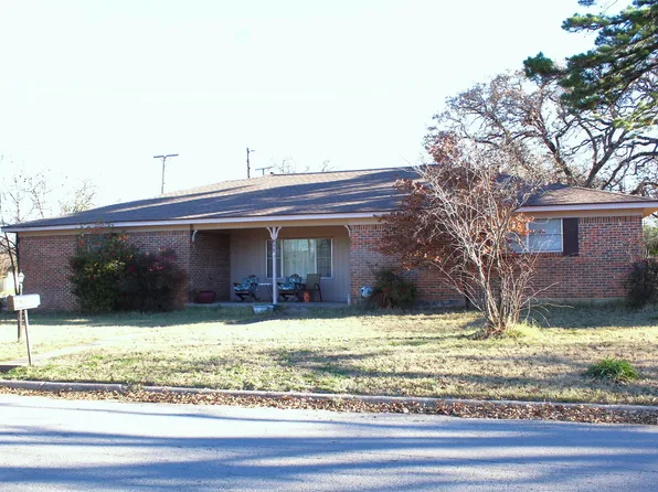 899 N Charlotte Ave, Stephenville, TX 76401