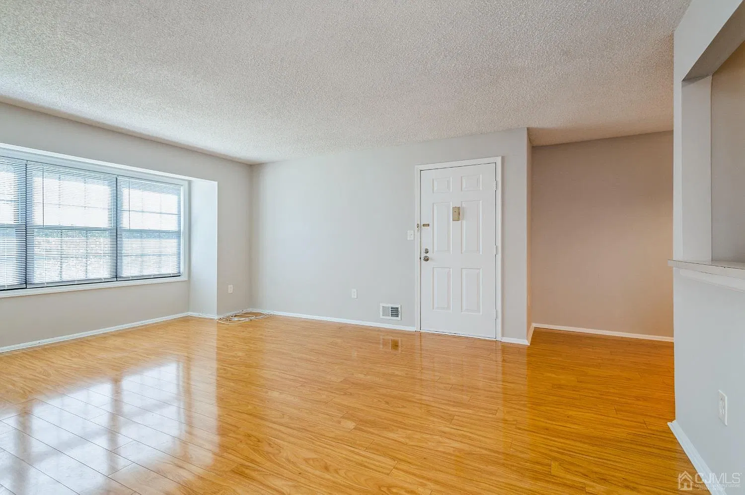 2 bed, 2.0 bath, $2,150 — Photo 4