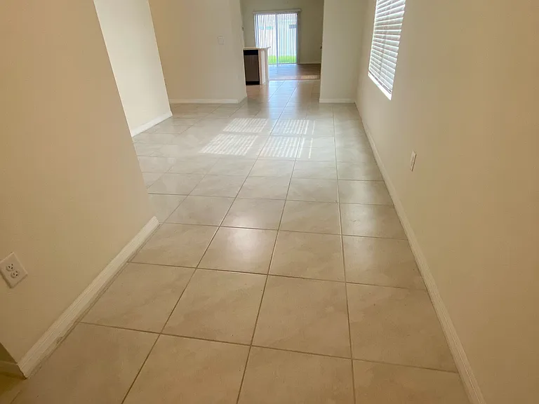 6788 Huntleigh Hammock Rd — Photo 3