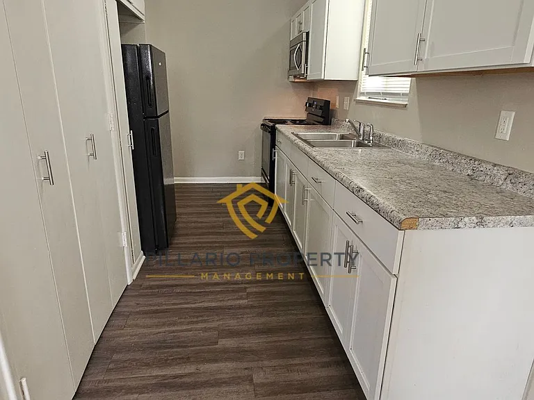 1424 Campbell Ave — Photo 18