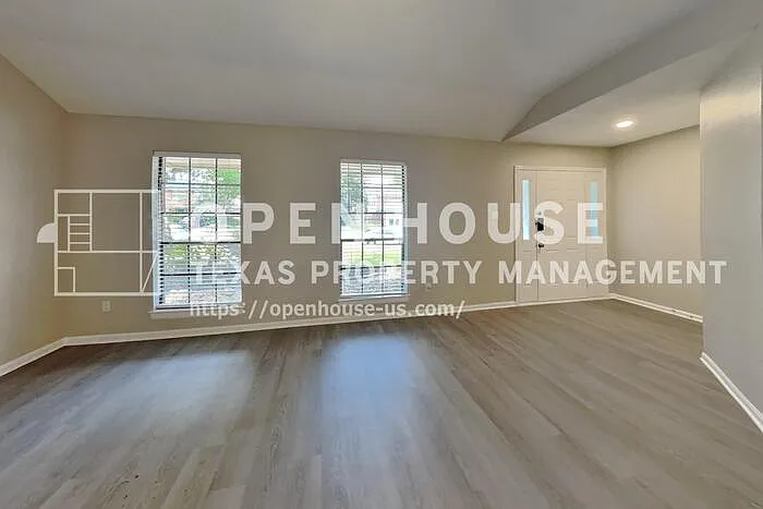 3 bed, 2.0 bath, 1734 sqft, $1,950 — Photo 4