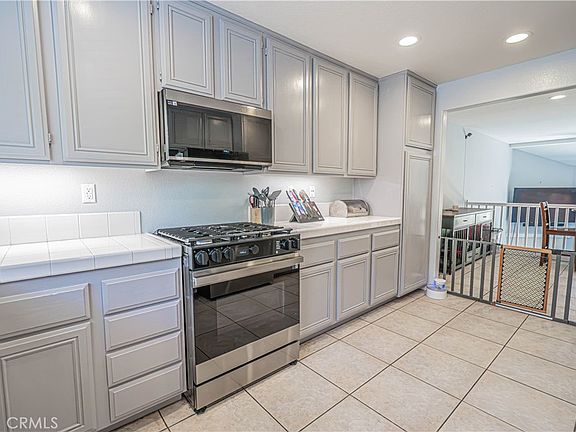 4th image of 25708 Holiday Cir APT B