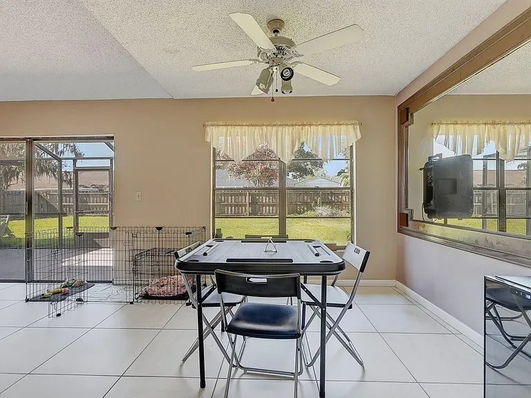 15846 Country Lake Dr — Photo 28