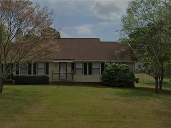 5573 Farm House Ln, Oakwood, GA 30566