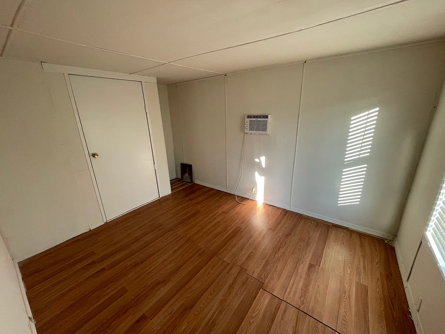 2 bed, 1070 sqft, $1,600 — Photo 4