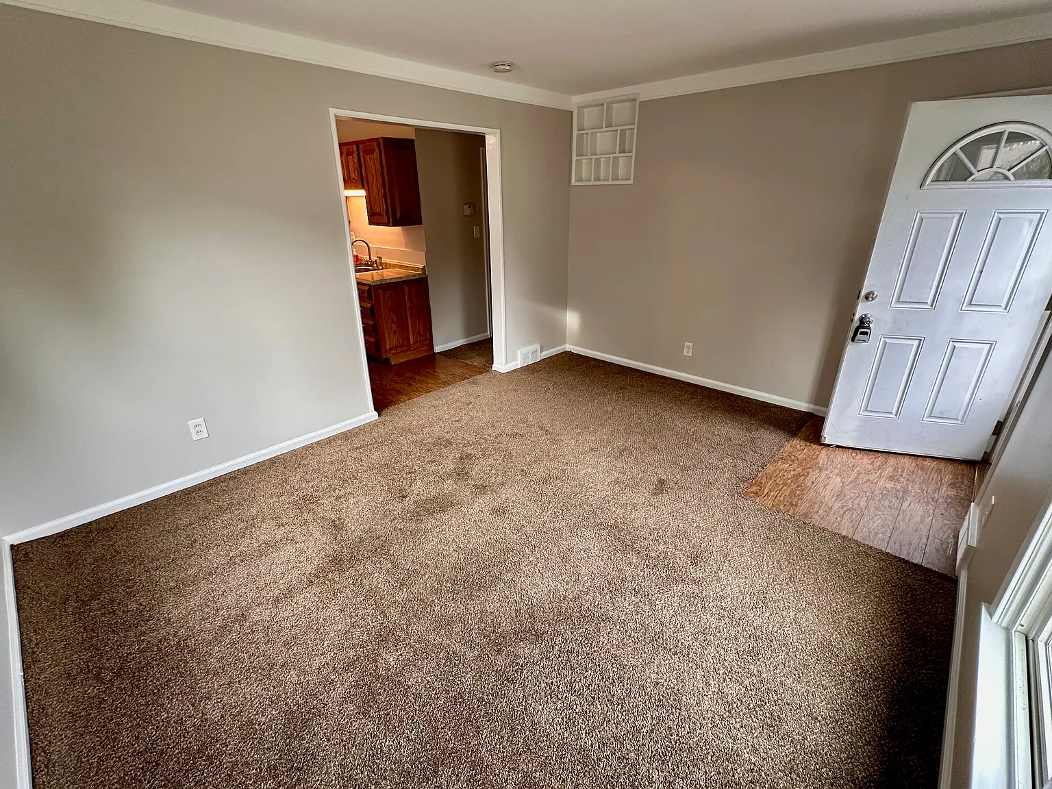 2 bed, 831 sqft, $1,400 — Photo 3