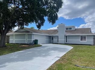 2593 SW Grotto Cir, Port Saint Lucie, FL 34953
